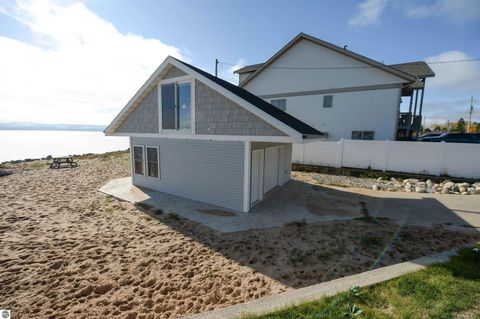 Tiny photo for 629 W Lake Street, Tawas City, MI 48763 (MLS # 1939842)