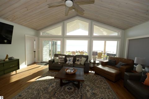 Tiny photo for 629 W Lake Street, Tawas City, MI 48763 (MLS # 1939842)