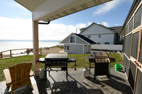 Tiny photo for 629 W Lake Street, Tawas City, MI 48763 (MLS # 1939842)