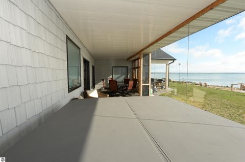 Tiny photo for 629 W Lake Street, Tawas City, MI 48763 (MLS # 1939842)