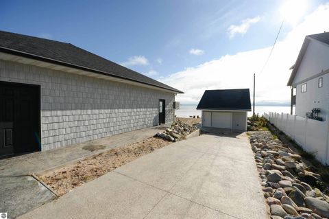 Tiny photo for 629 W Lake Street, Tawas City, MI 48763 (MLS # 1939842)