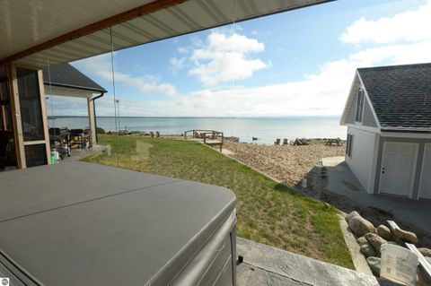 Tiny photo for 629 W Lake Street, Tawas City, MI 48763 (MLS # 1939842)