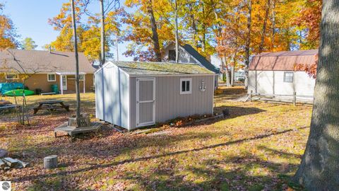 Tiny photo for 133 Maple Bluffs Avenue, Prudenville, MI 48651 (MLS # 1940159)