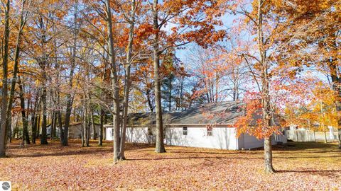 Tiny photo for 2385 W Houghton Lake Drive, Houghton Lake, MI 48629 (MLS # 1940265)