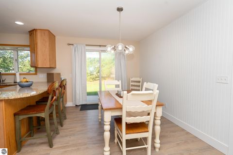 Tiny photo for 3332 S Lincoln Road, Mt Pleasant, MI 48858 (MLS # 1939809)