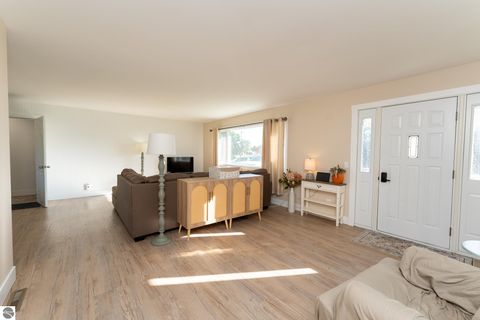 Tiny photo for 3332 S Lincoln Road, Mt Pleasant, MI 48858 (MLS # 1939809)