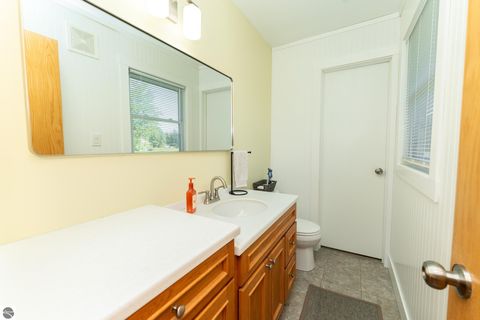 Tiny photo for 3332 S Lincoln Road, Mt Pleasant, MI 48858 (MLS # 1939809)