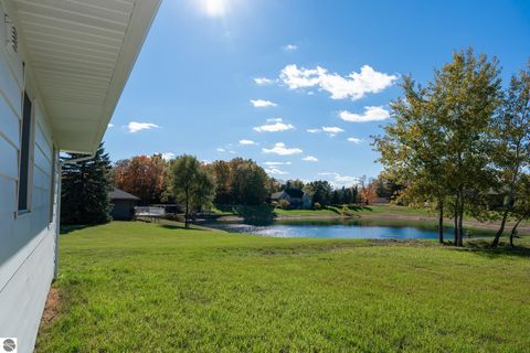 Tiny photo for 3332 S Lincoln Road, Mt Pleasant, MI 48858 (MLS # 1939809)