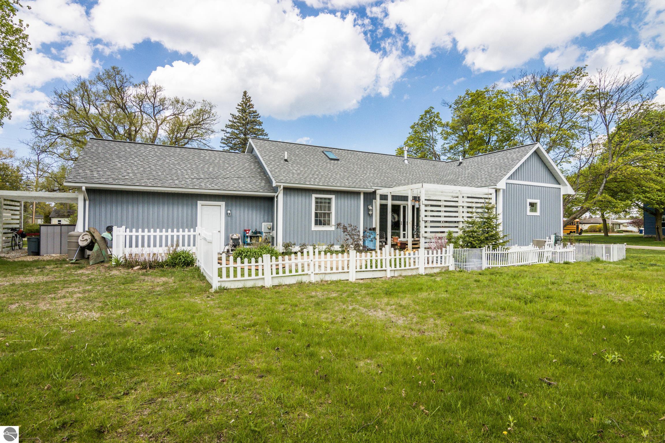 Elk Rapids, Michigan 49629, United States, 3 Bedrooms Bedrooms, ,2 BathroomsBathrooms,Residential,Active,133110