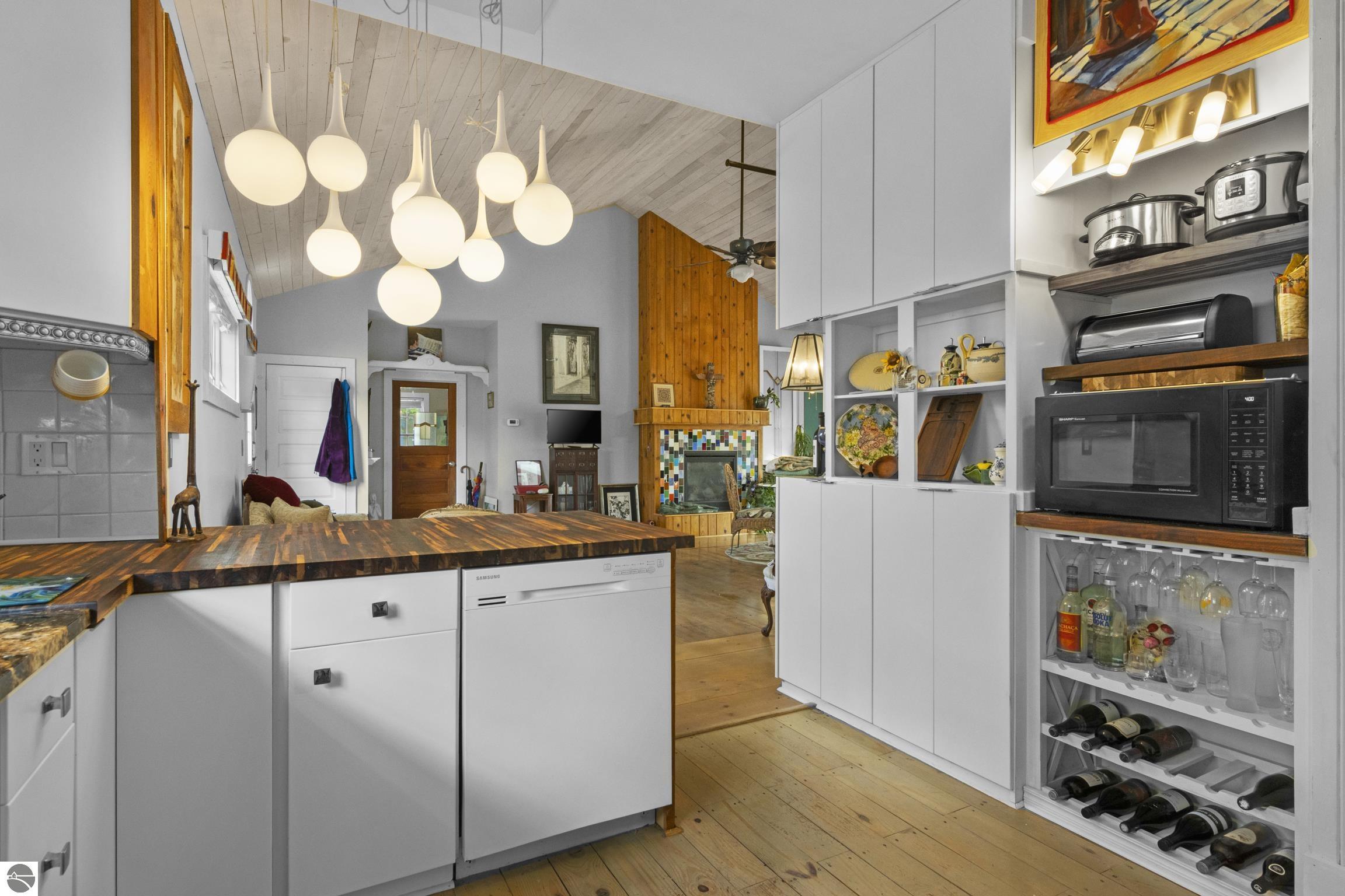 Elk Rapids, Michigan 49629, United States, 3 Bedrooms Bedrooms, ,2 BathroomsBathrooms,Residential,Active,133110