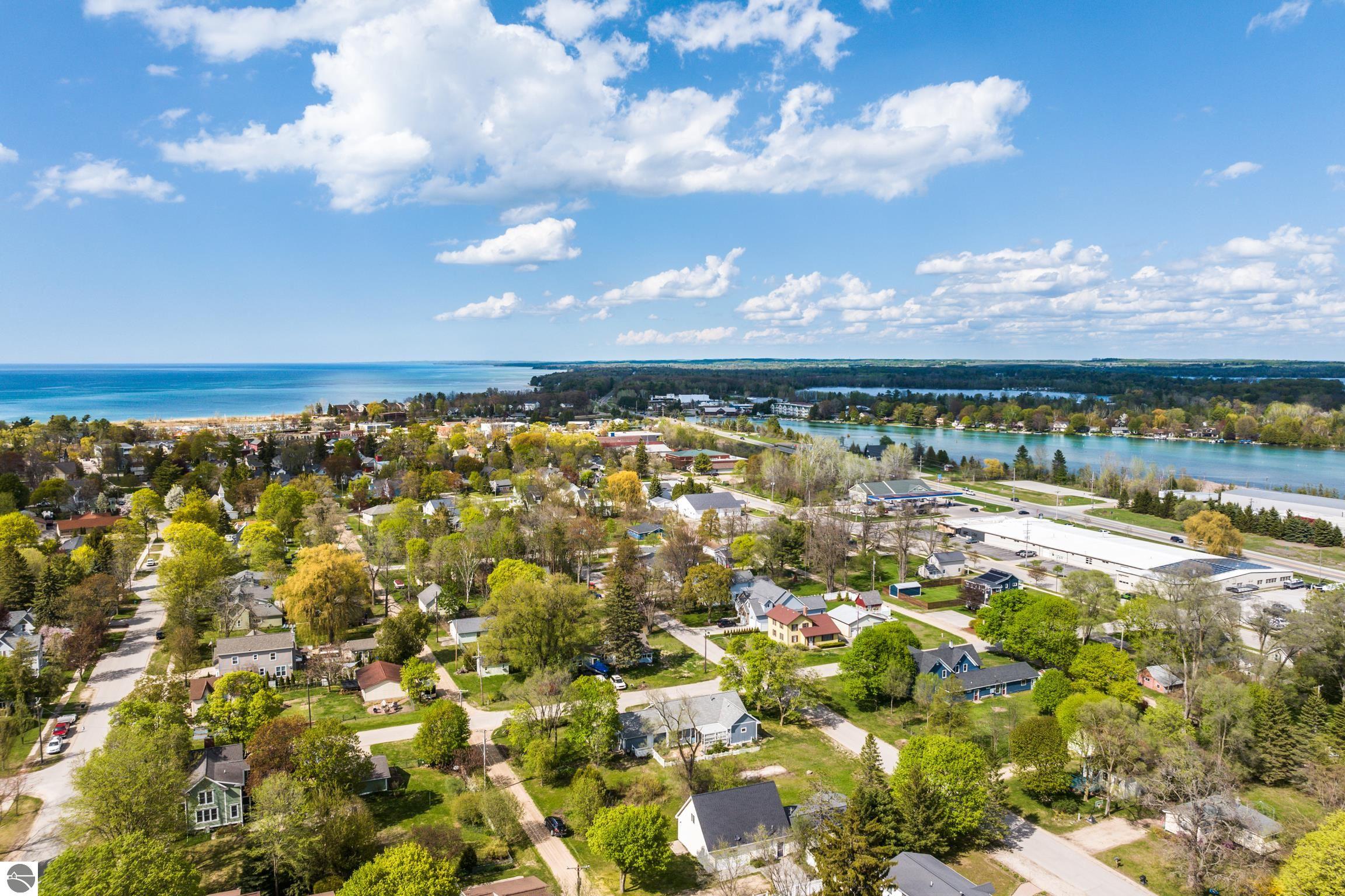 Elk Rapids, Michigan 49629, United States, 3 Bedrooms Bedrooms, ,2 BathroomsBathrooms,Residential,Active,133110