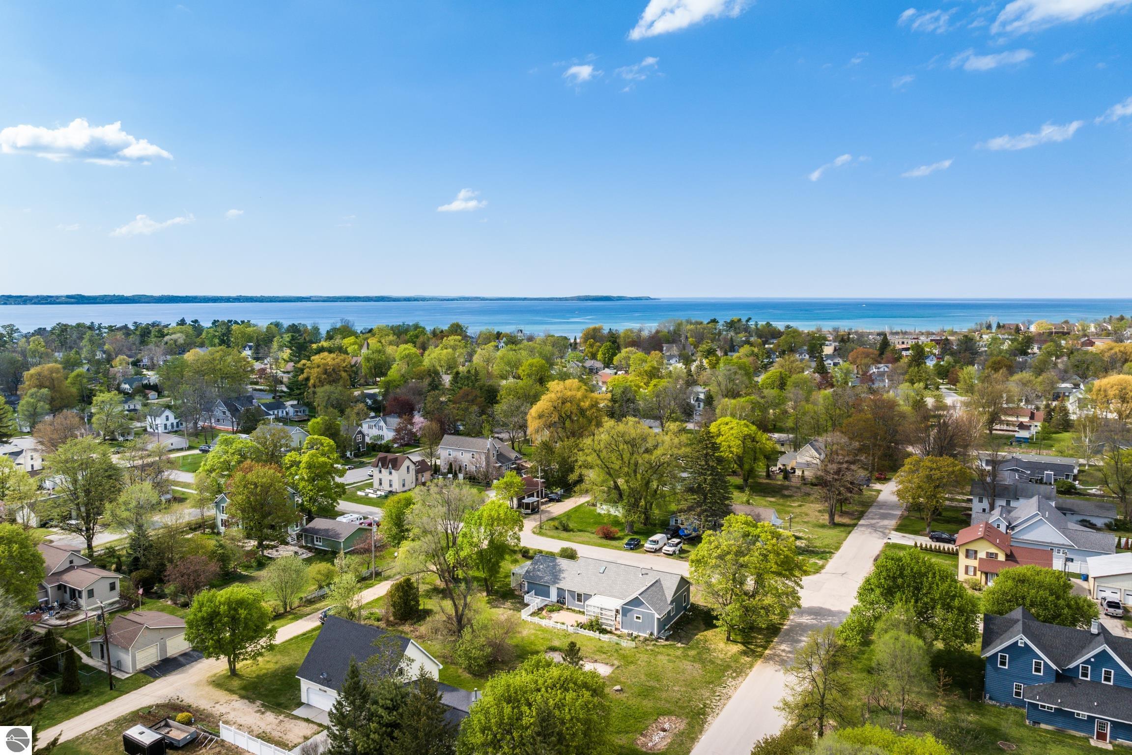 Elk Rapids, Michigan 49629, United States, 3 Bedrooms Bedrooms, ,2 BathroomsBathrooms,Residential,Active,133110