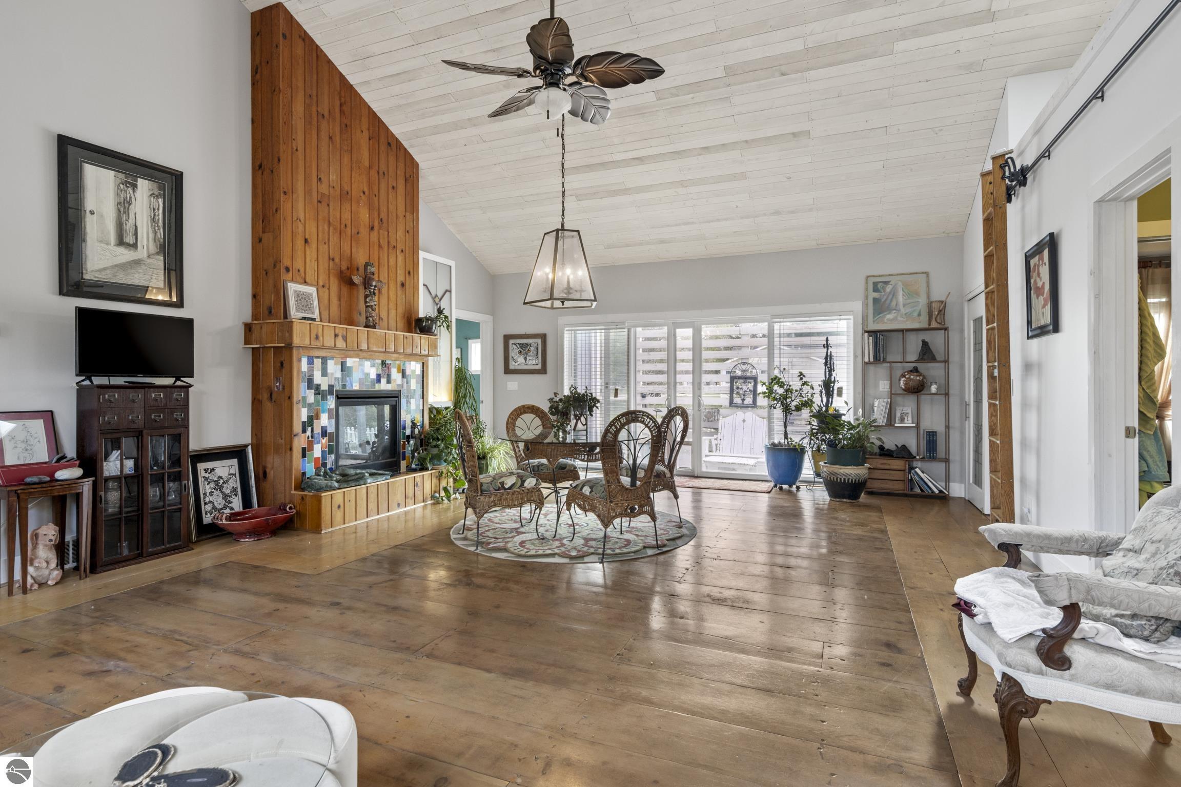 Elk Rapids, Michigan 49629, United States, 3 Bedrooms Bedrooms, ,2 BathroomsBathrooms,Residential,Active,133110