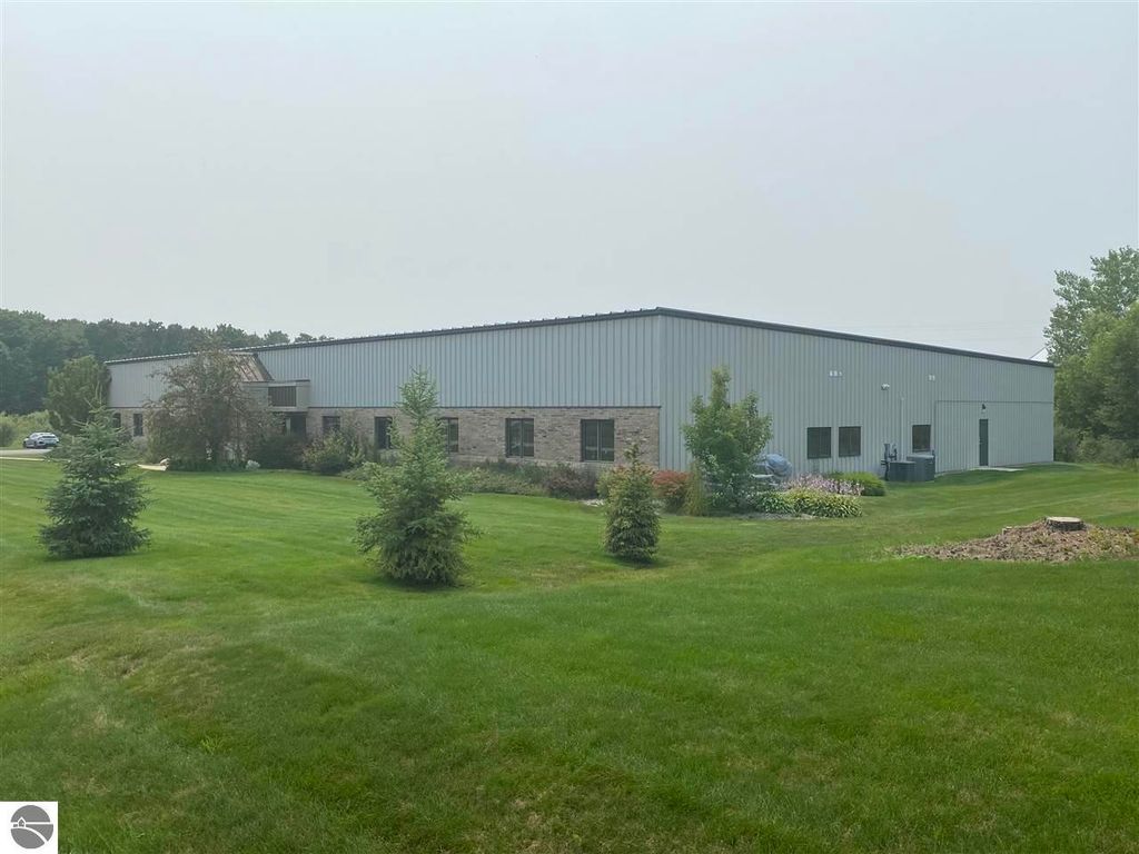 Photo of 5835 Shugart Lane, Traverse City, MI 49684 (MLS # 1938187)