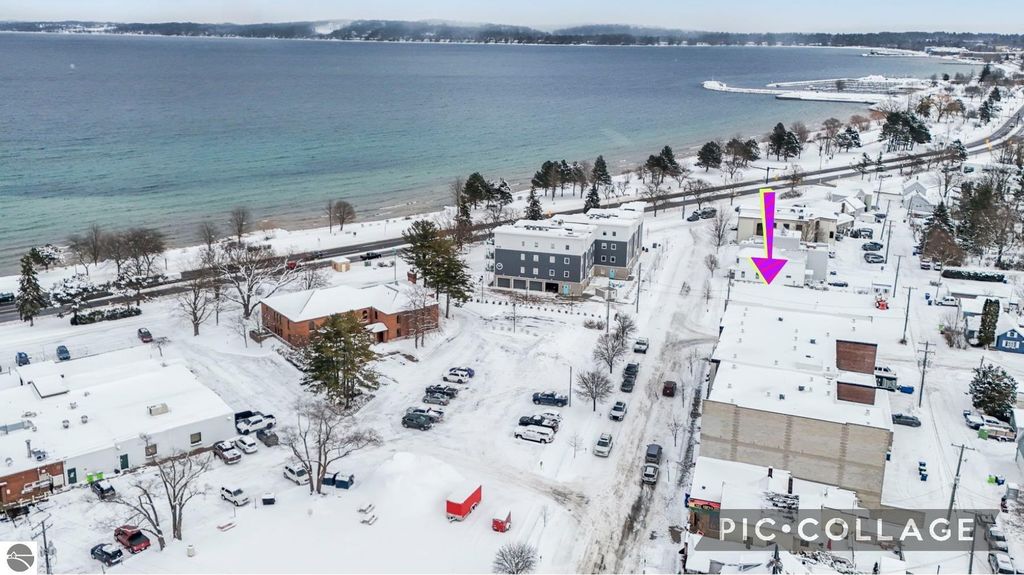 Photo of 601 Randolph Street, Traverse City, MI 49684 (MLS # 1930733)