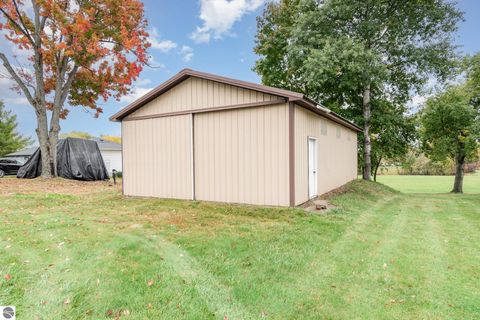 Tiny photo for 5711 Lakeview Drive, Hale, MI 48739 (MLS # 1939730)