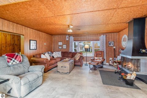 Tiny photo for 5711 Lakeview Drive, Hale, MI 48739 (MLS # 1939730)
