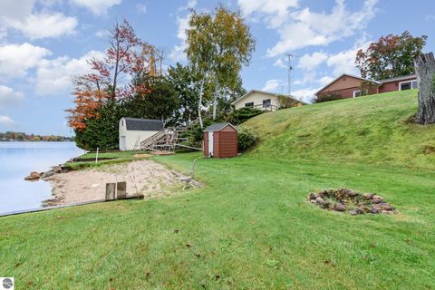 Tiny photo for 5711 Lakeview Drive, Hale, MI 48739 (MLS # 1939730)