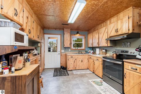 Tiny photo for 5711 Lakeview Drive, Hale, MI 48739 (MLS # 1939730)