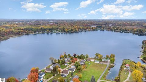 Tiny photo for 5711 Lakeview Drive, Hale, MI 48739 (MLS # 1939730)