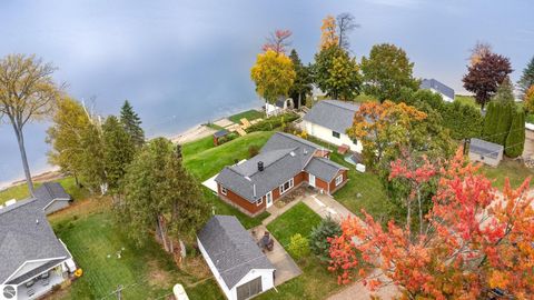 Tiny photo for 5711 Lakeview Drive, Hale, MI 48739 (MLS # 1939730)