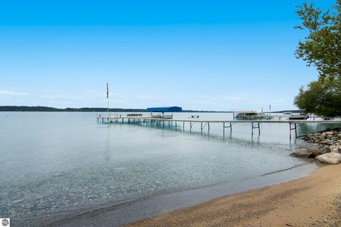 Photo of 5658 S East Torch Lake Drive, Bellaire, MI 49615 (MLS # 1937750)