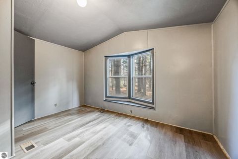 Tiny photo for 8401 Independence Avenue, Cadillac, MI 49601 (MLS # 1940767)