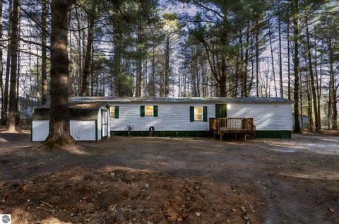 Photo of 8401 Independence Avenue, Cadillac, MI 49601 (MLS # 1940767)