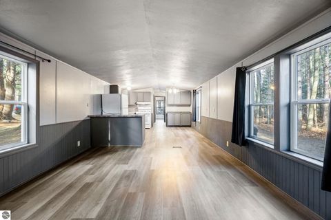 Tiny photo for 8401 Independence Avenue, Cadillac, MI 49601 (MLS # 1940767)