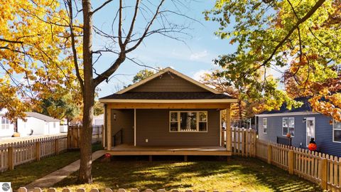 Photo of 1215 Santo Street, Traverse City, MI 49686 (MLS # 1940286)