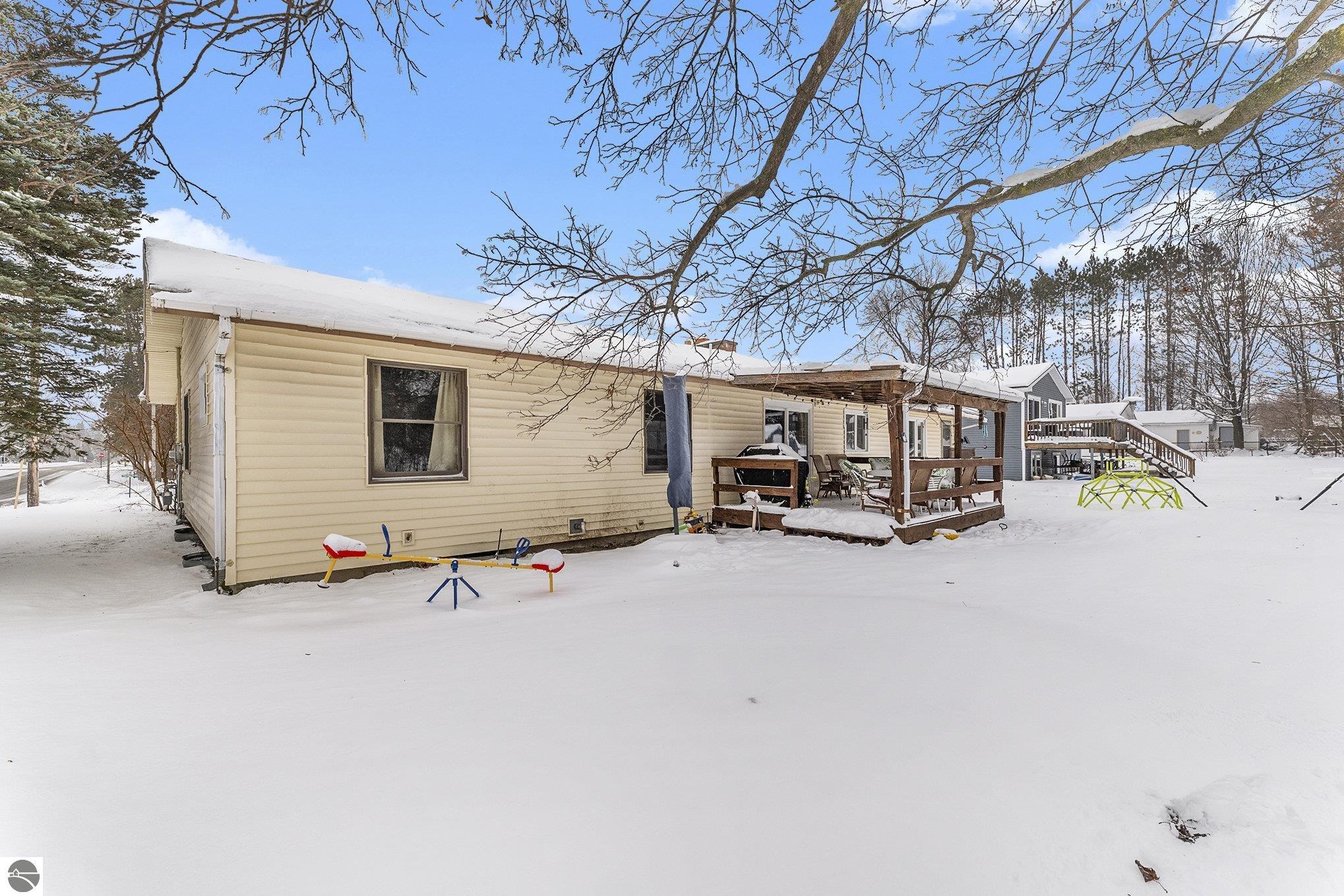 Kingsley, Michigan 49649, United States, 4 Bedrooms Bedrooms, ,3 BathroomsBathrooms,Residential,Active,27582