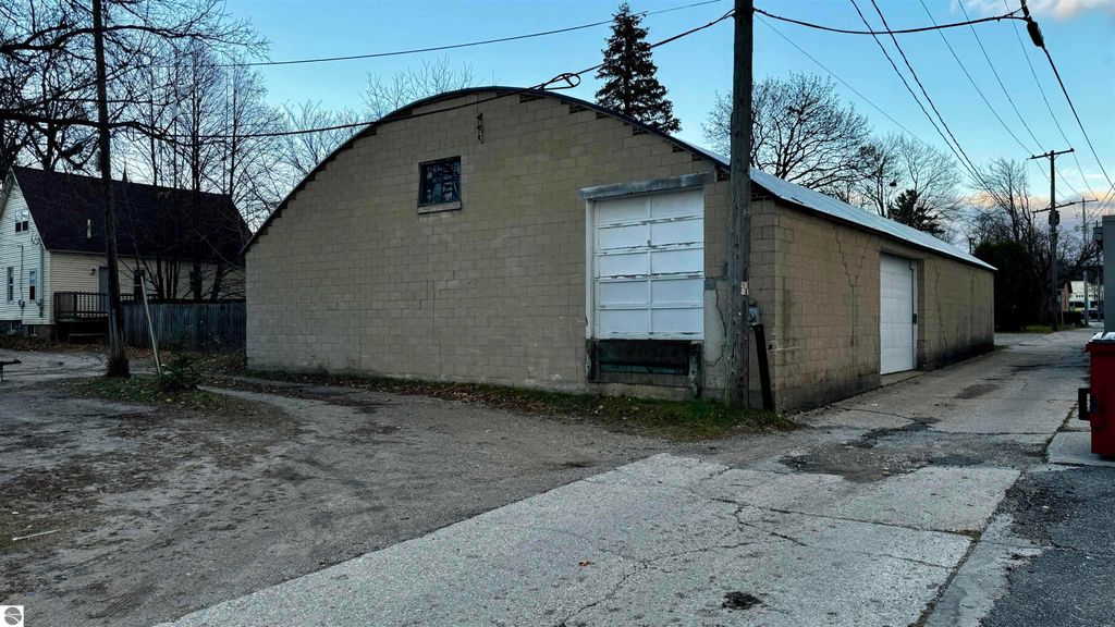 Photo of 1155 E Nelson Street, Cadillac, MI 49601 (MLS # 1929588)