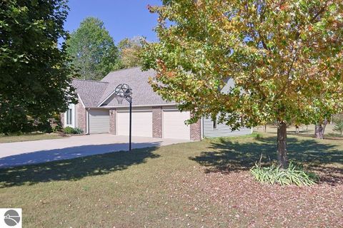 Tiny photo for 296 Coachman Drive, Mt Pleasant, MI 48858 (MLS # 1939379)