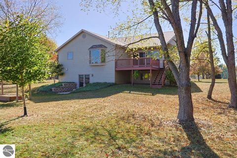 Tiny photo for 296 Coachman Drive, Mt Pleasant, MI 48858 (MLS # 1939379)