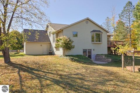 Tiny photo for 296 Coachman Drive, Mt Pleasant, MI 48858 (MLS # 1939379)