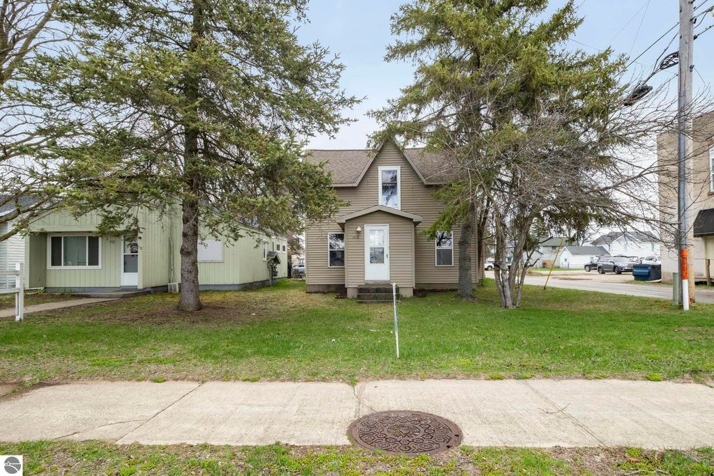 Photo of 110 W 4th Street, Kalkaska, MI 49646 (MLS # 1939190)