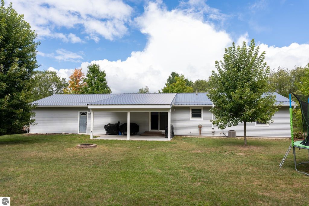 Photo of 1004 Bishop Lane, Lake Isabella, MI 48893 (MLS # 1937962)