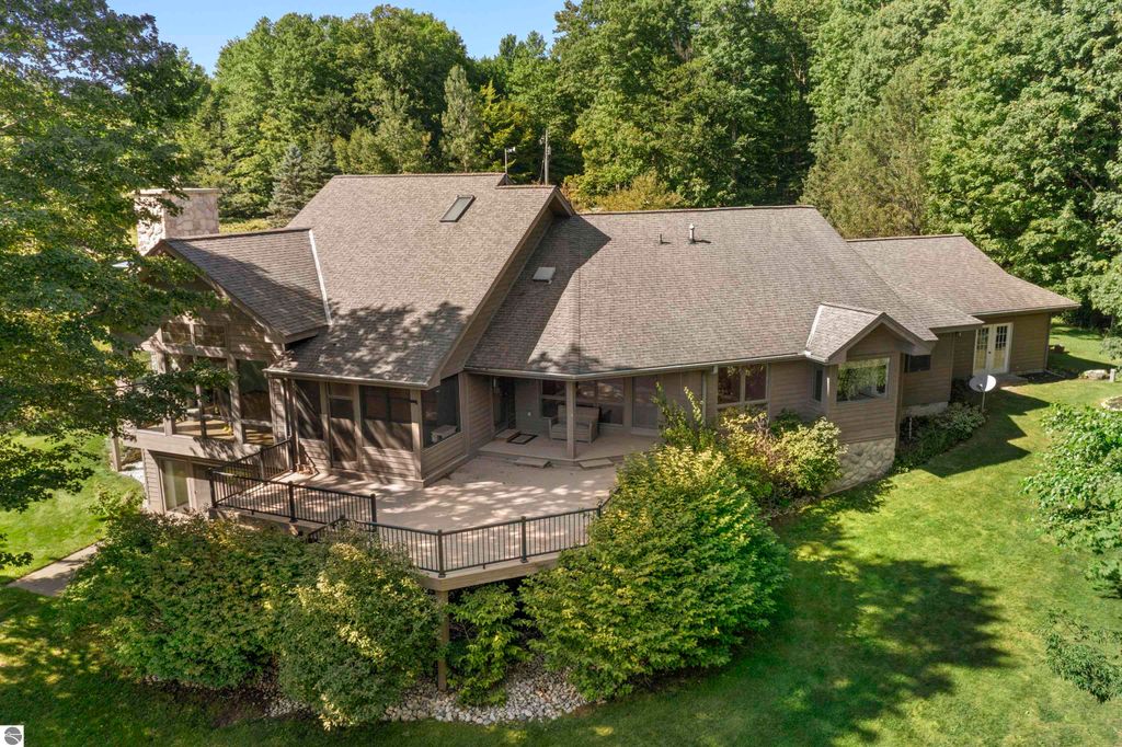 Photo of 11775 Golfview Drive, Bear Lake, MI 49614 (MLS # 1938038)