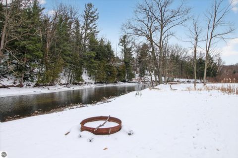 Tiny photo for 740 N Rolland Road, Weidman, MI 48893 (MLS # 1941313)