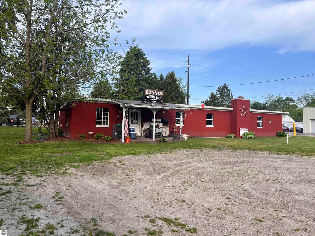 Photo of 971 Craig Hill Road, Mt Pleasant, MI 48858 (MLS # 1922560)