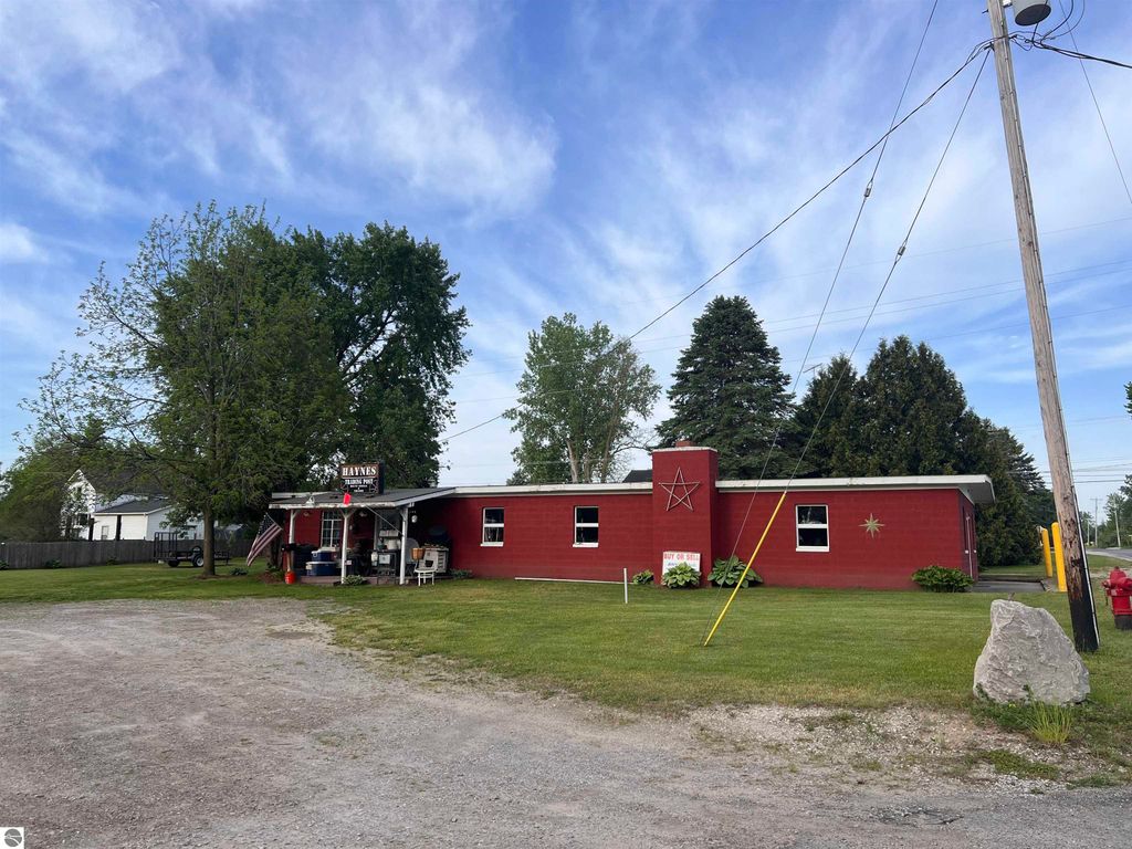 Photo of 971 Craig Hill Road, Mt Pleasant, MI 48858 (MLS # 1922560)