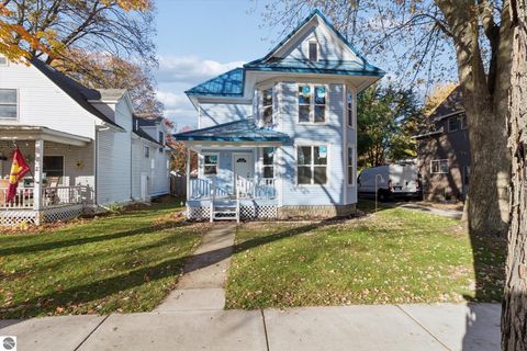 Tiny photo for 117 E Wright Avenue, Shepherd, MI 48883 (MLS # 1940141)