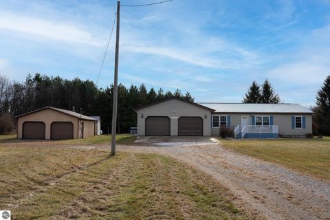 Photo of 2714 E Blanchard Road, Shepherd, MI 48883 (MLS # 1941182)