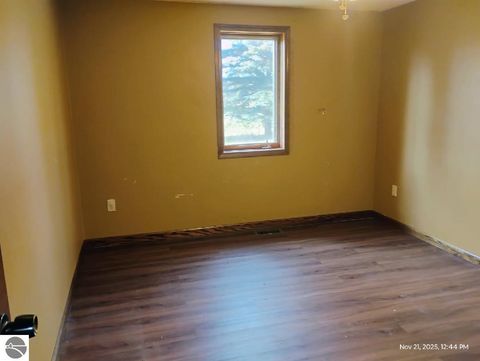 Tiny photo for 5371 S Crawford Road, Mt Pleasant, MI 48858 (MLS # 1941344)
