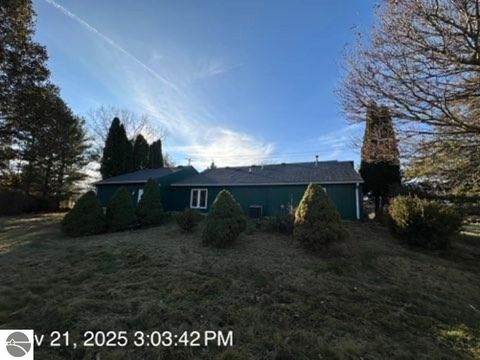 Tiny photo for 5371 S Crawford Road, Mt Pleasant, MI 48858 (MLS # 1941344)