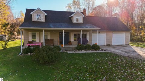 Tiny photo for 3805 S Chippewa Road, Mt Pleasant, MI 48858 (MLS # 1939858)
