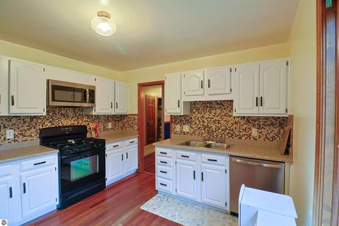 Tiny photo for 3805 S Chippewa Road, Mt Pleasant, MI 48858 (MLS # 1939858)