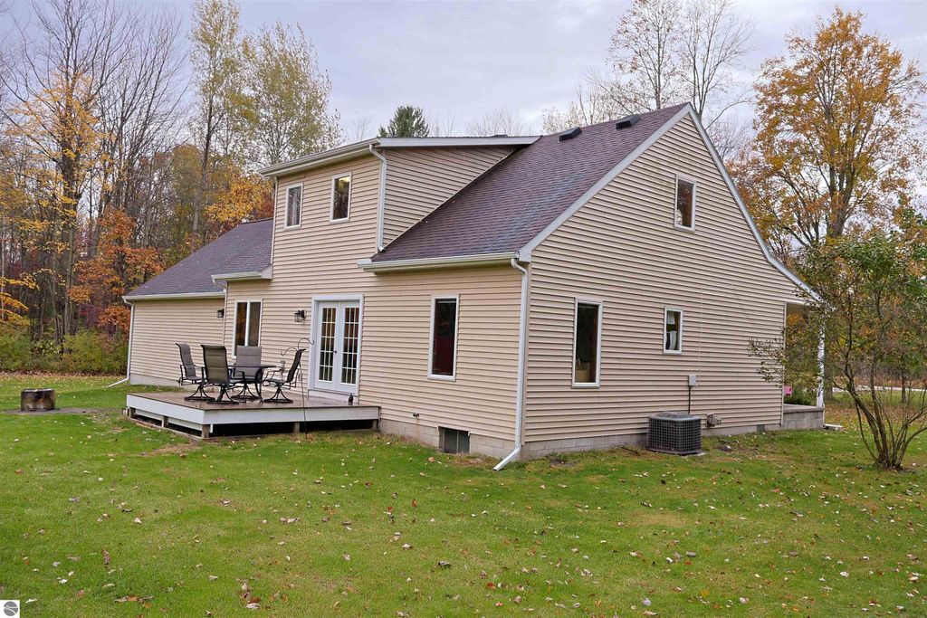 Photo of 3805 S Chippewa Road, Mt Pleasant, MI 48858 (MLS # 1939858)