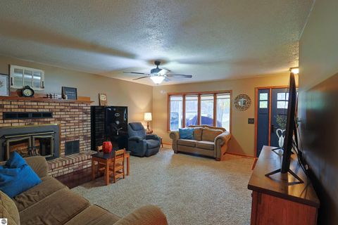 Tiny photo for 3805 S Chippewa Road, Mt Pleasant, MI 48858 (MLS # 1939858)