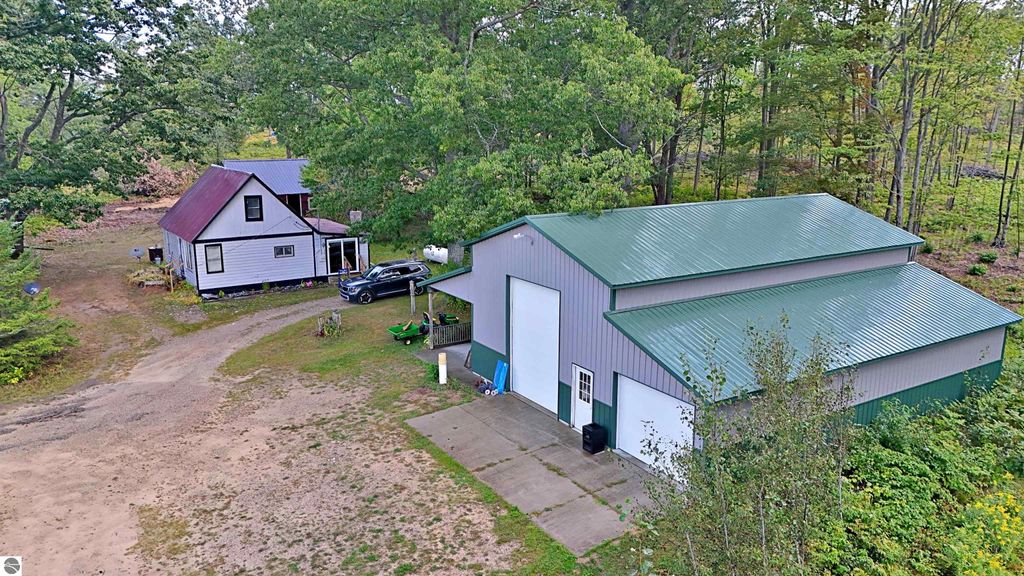 Photo of 2370 N Morey Road, Lake City, MI 49651 (MLS # 1938348)